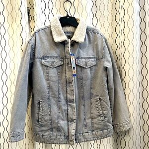 Levi’s Sherpa Lined Jean Trucker Jacket